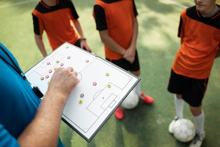 How to Play 4 3 3 Football Formation &#8211; Benefits and Weakness